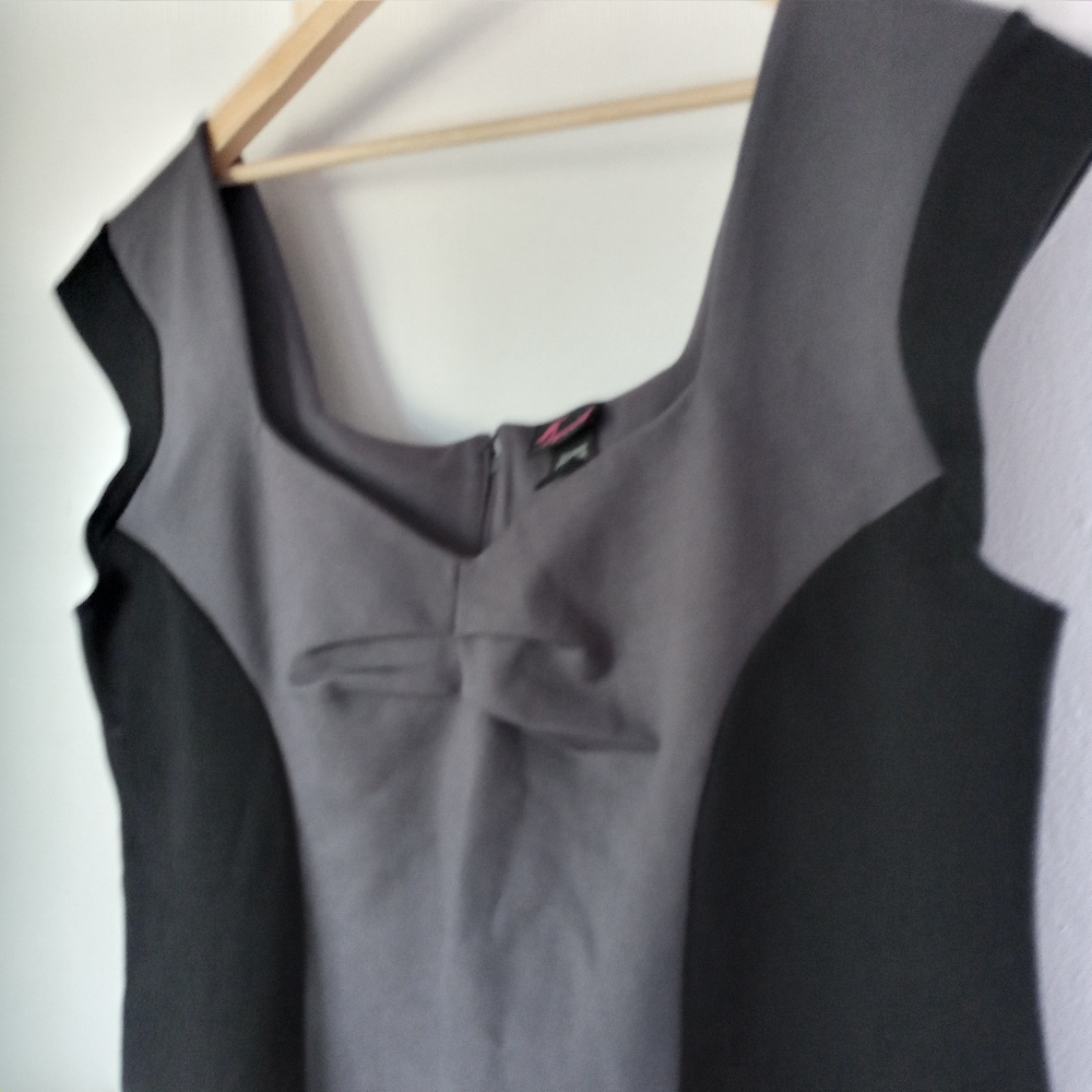 Torrid 24 Colorblock Dress - Picture 6 of 10